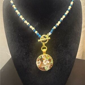 Chic Gold and Blue Beaded Necklace with Artistic Pendant